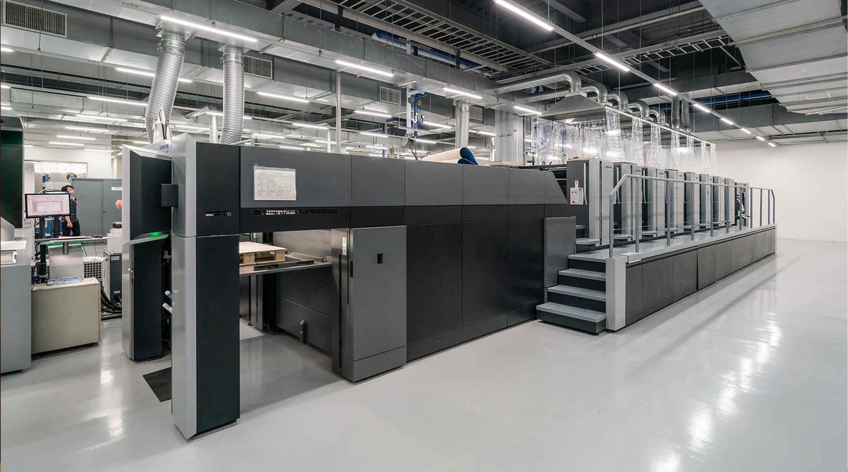 NTI printing facility — Heidelberg press line